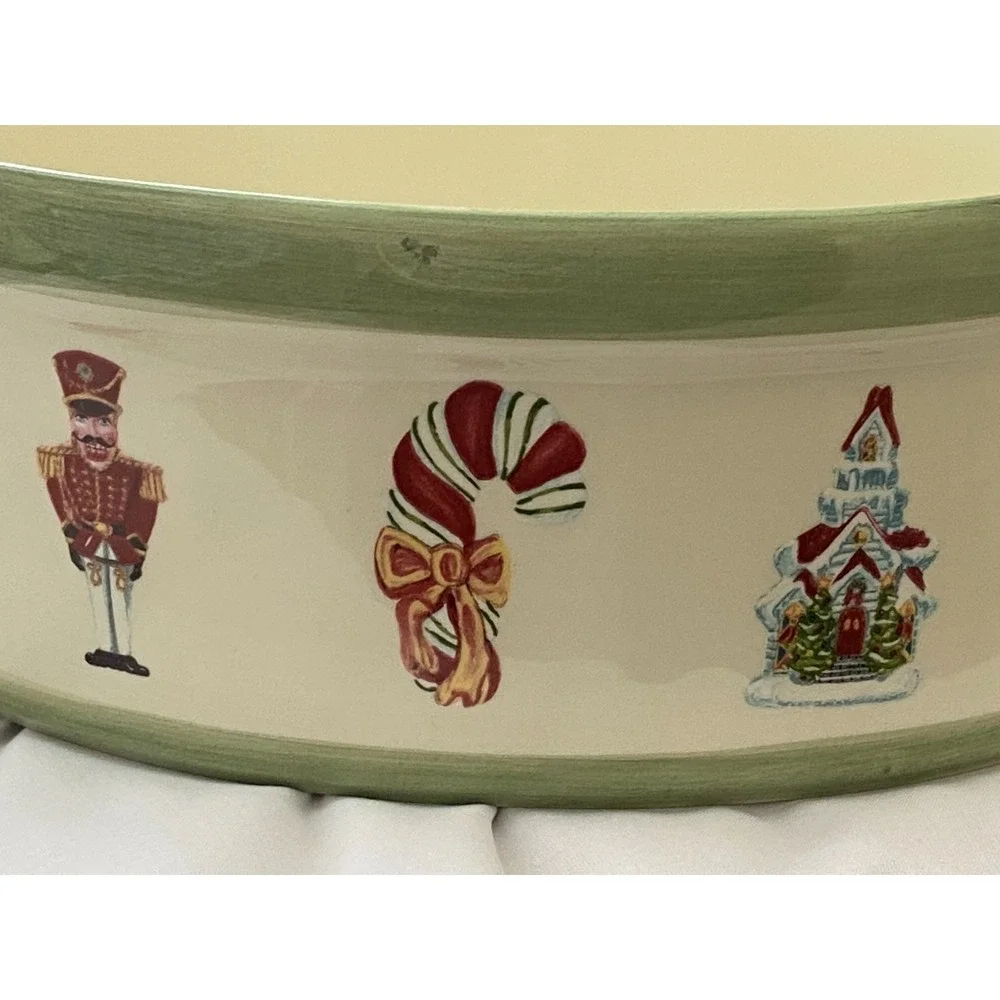 Radko Christopher's Tree Oval Covered Casserole Dish 2.5 Qt Christmas